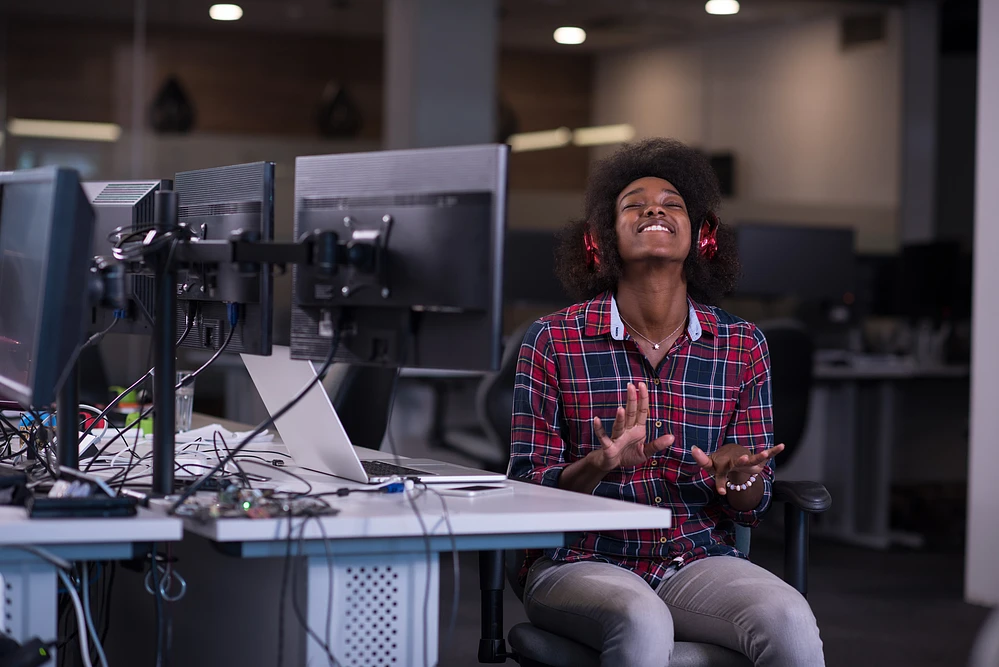 Do Programmers Listen to Music? (Let’s find out)