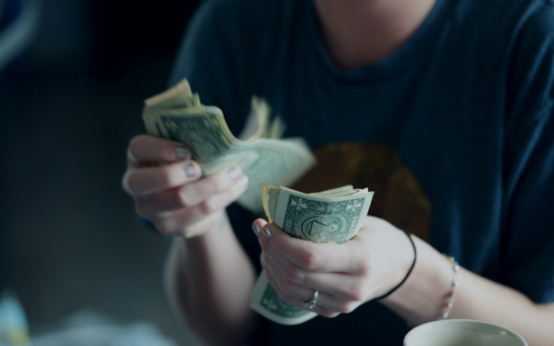 7 Ways to Save Money as a Teenager